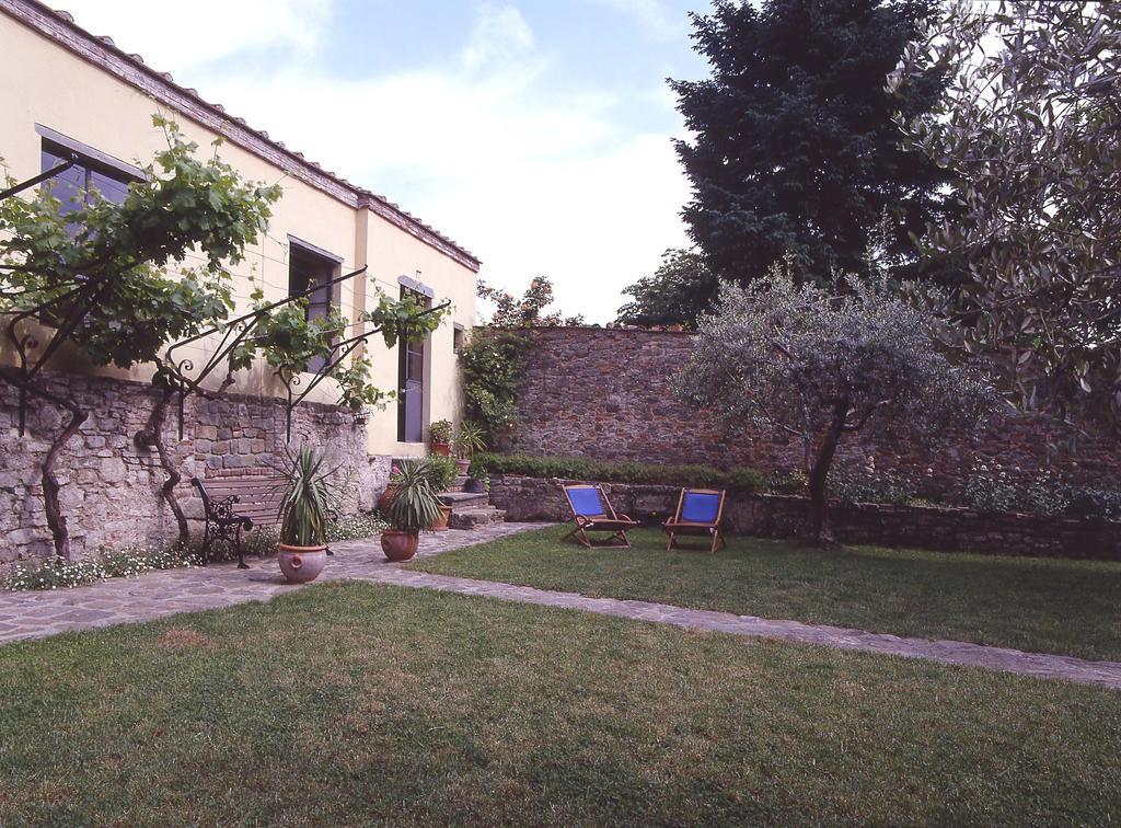 Bed and Breakfast Antica Casa "Le Rondini" Борго-а-Буджано Экстерьер фото