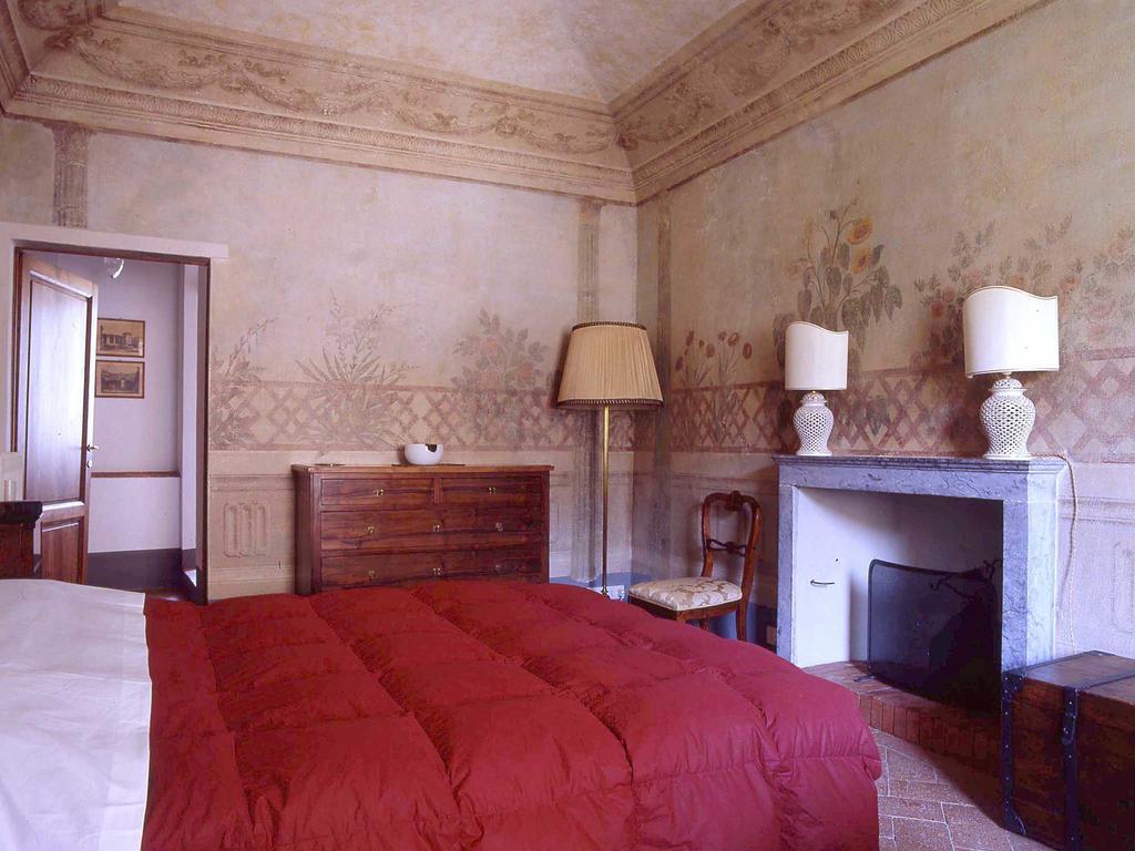 Bed and Breakfast Antica Casa "Le Rondini" Борго-а-Буджано Экстерьер фото