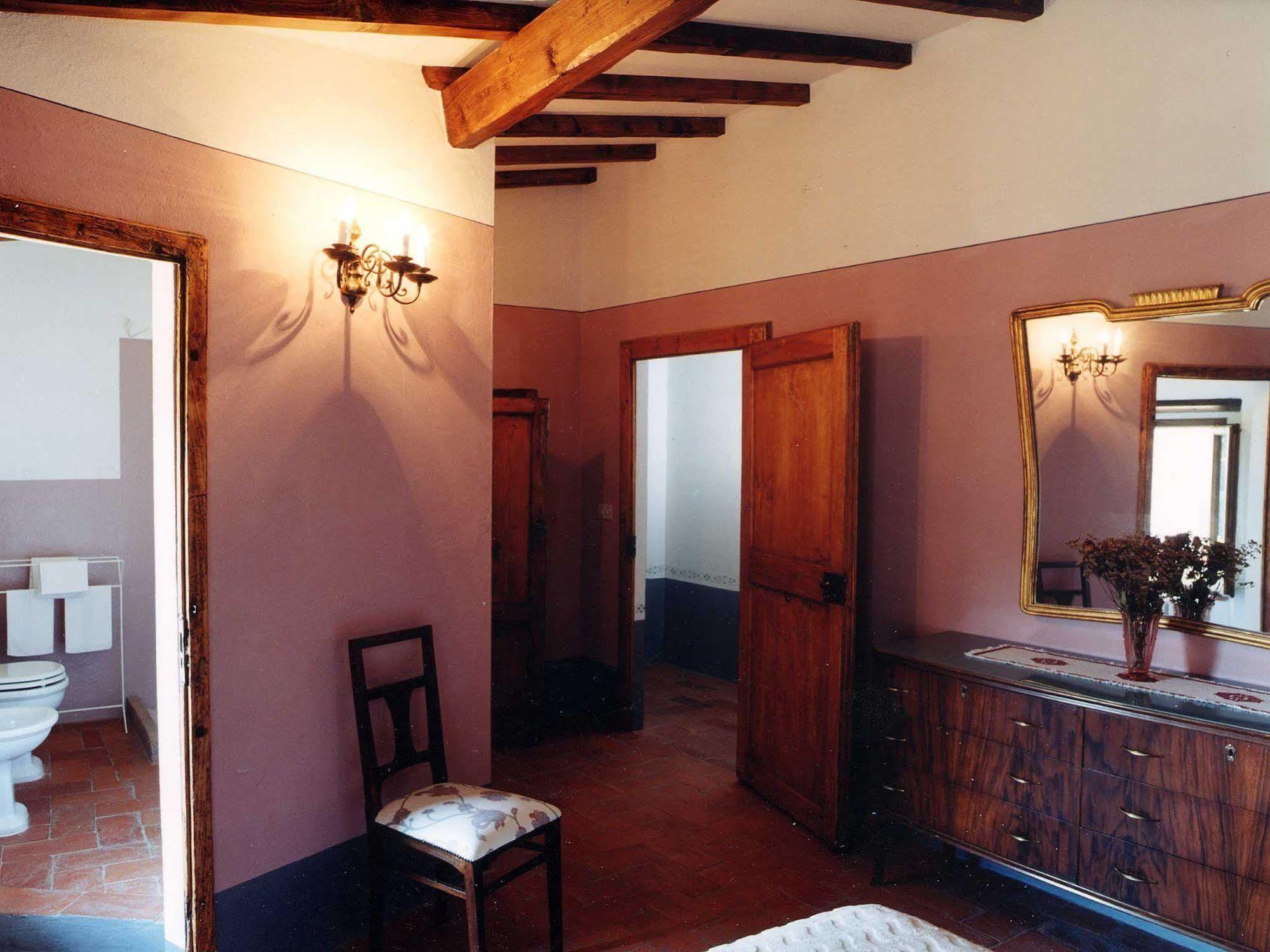 Bed and Breakfast Antica Casa "Le Rondini" Борго-а-Буджано Экстерьер фото