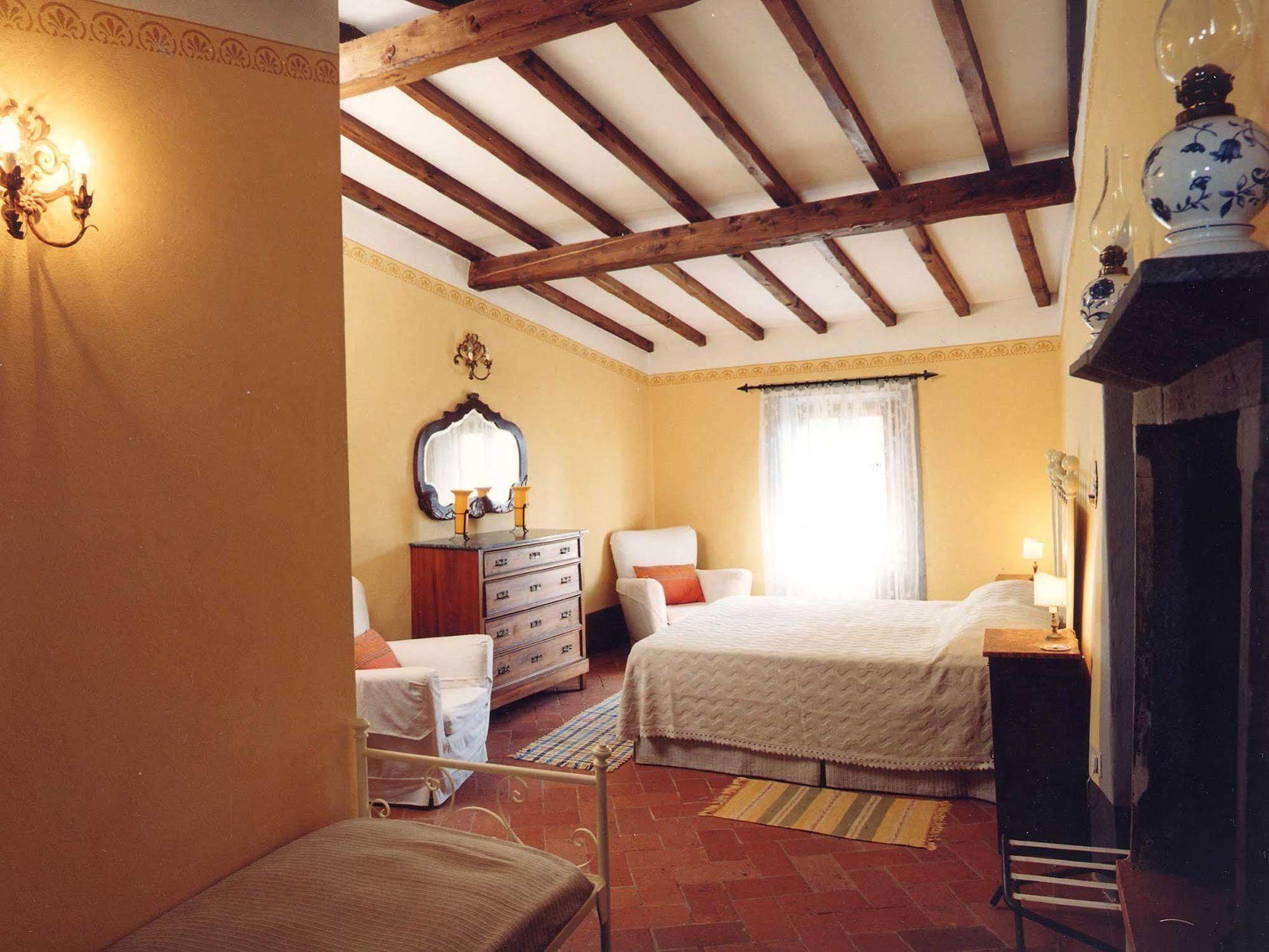 Bed and Breakfast Antica Casa "Le Rondini" Борго-а-Буджано Экстерьер фото