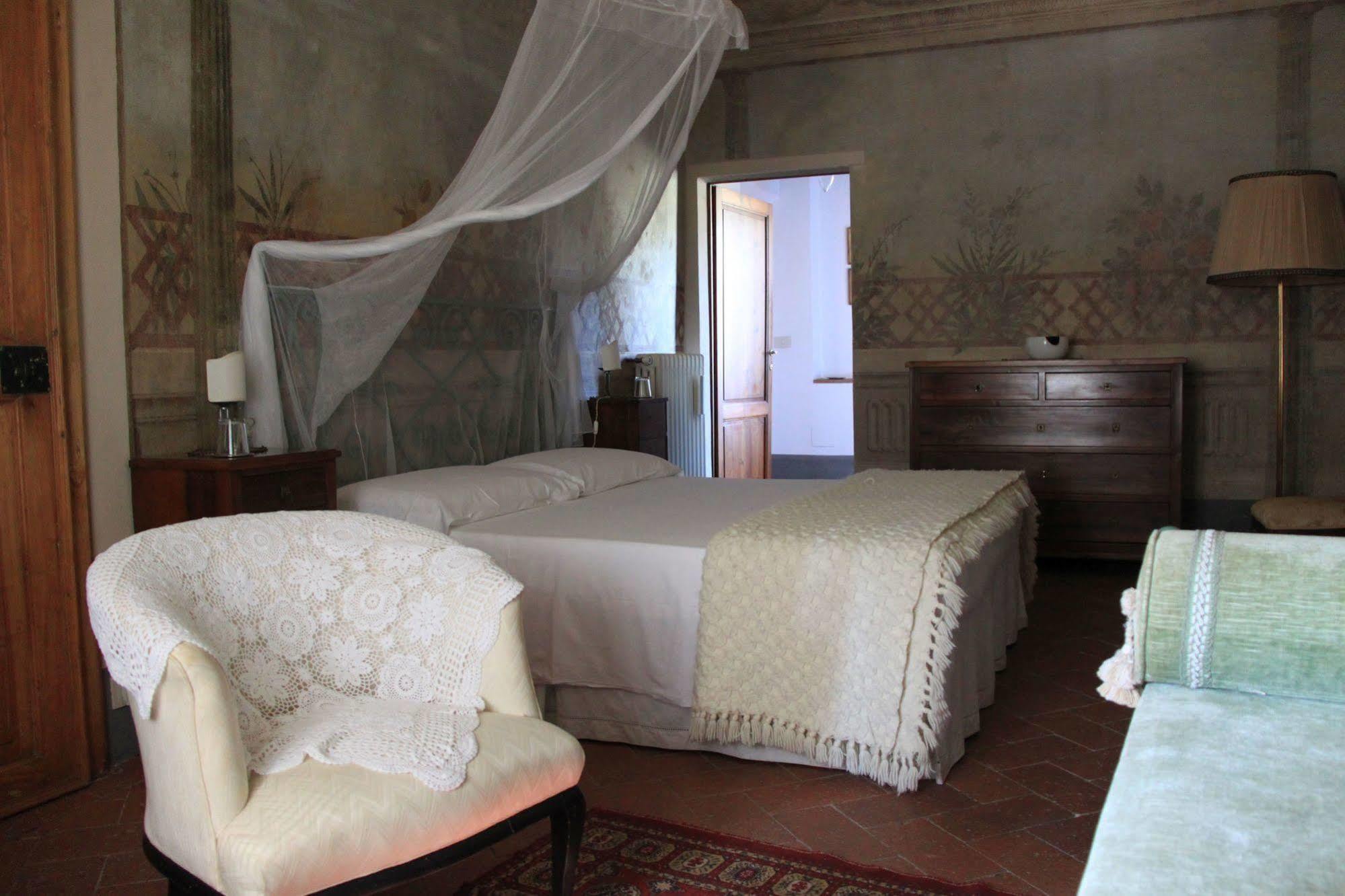 Bed and Breakfast Antica Casa "Le Rondini" Борго-а-Буджано Экстерьер фото