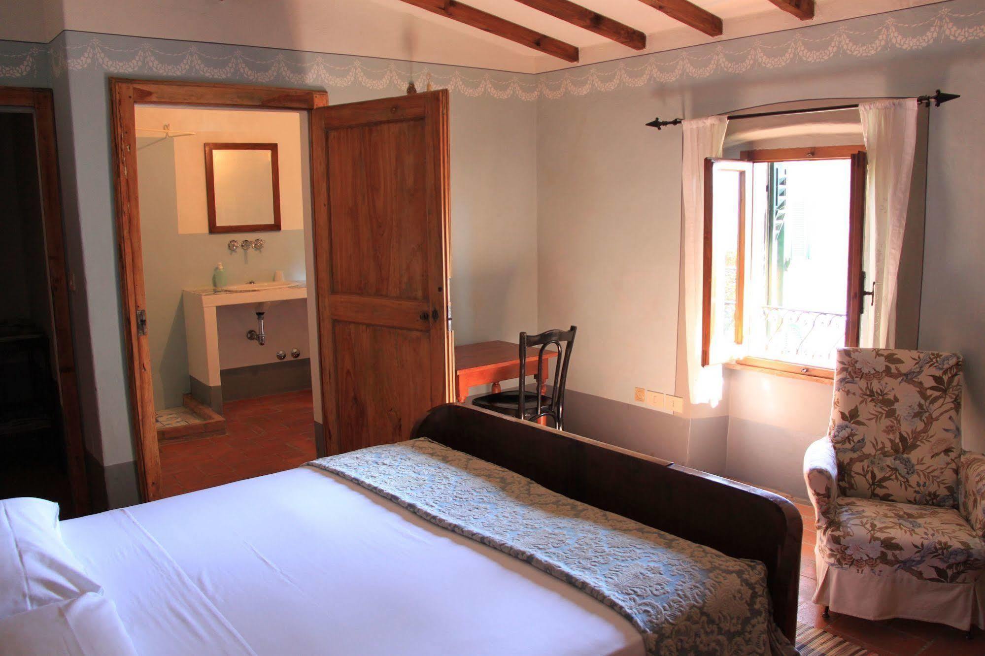 Bed and Breakfast Antica Casa "Le Rondini" Борго-а-Буджано Экстерьер фото